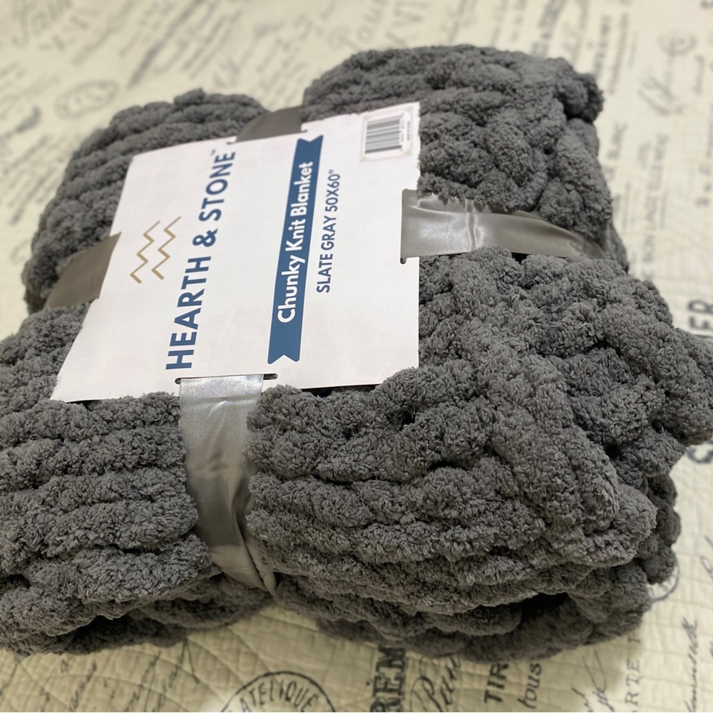 HEARTH & STONE Chunky Chenille Knit Blanket SLATE GRAY 50X60" NWT - Picture 5 of 6